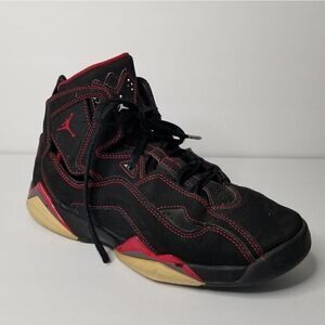 Jordan's athletic shoes kids size 6.5 basketball